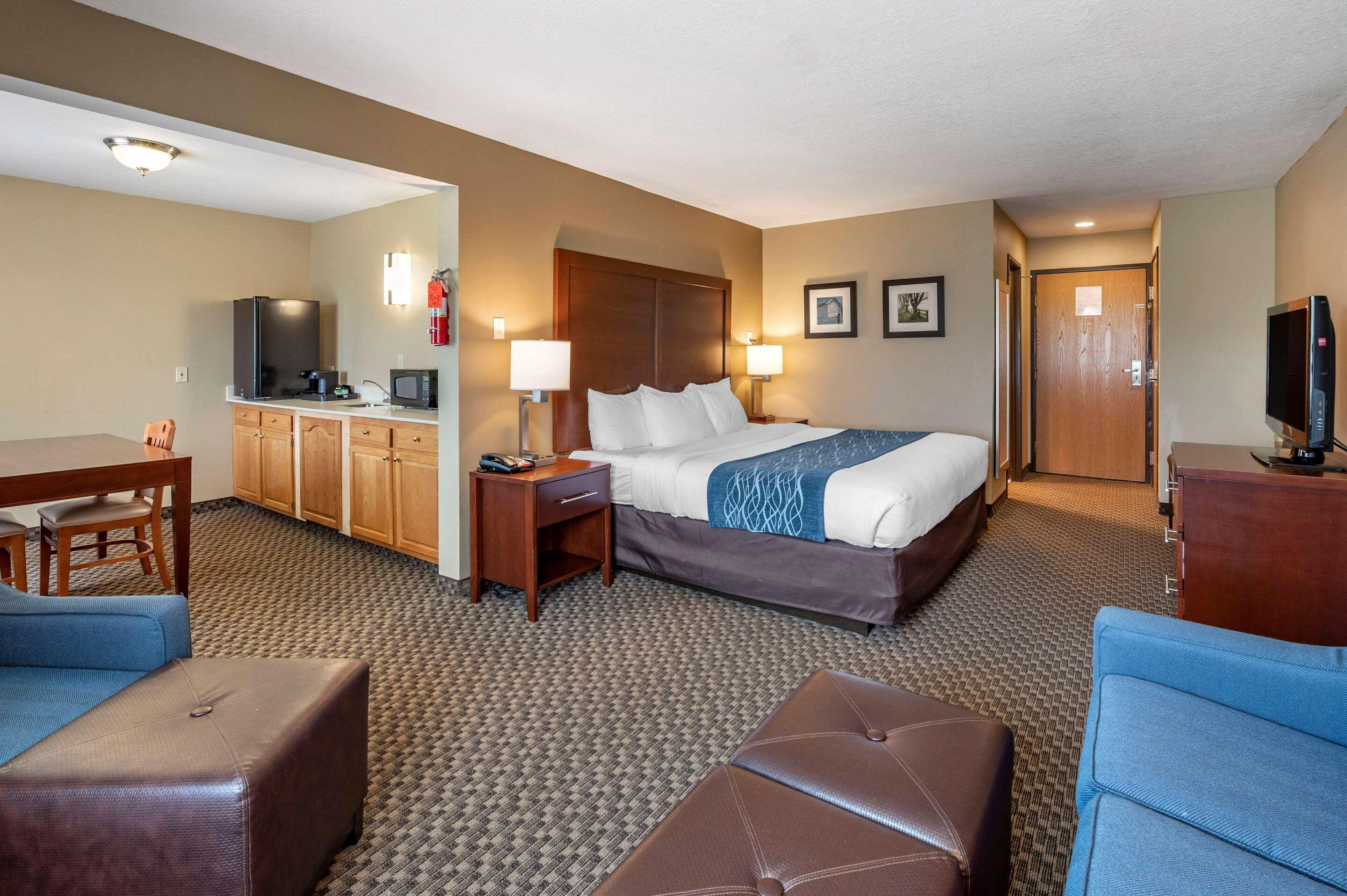 Comfort Inn & Suites Napoleon Exterior foto