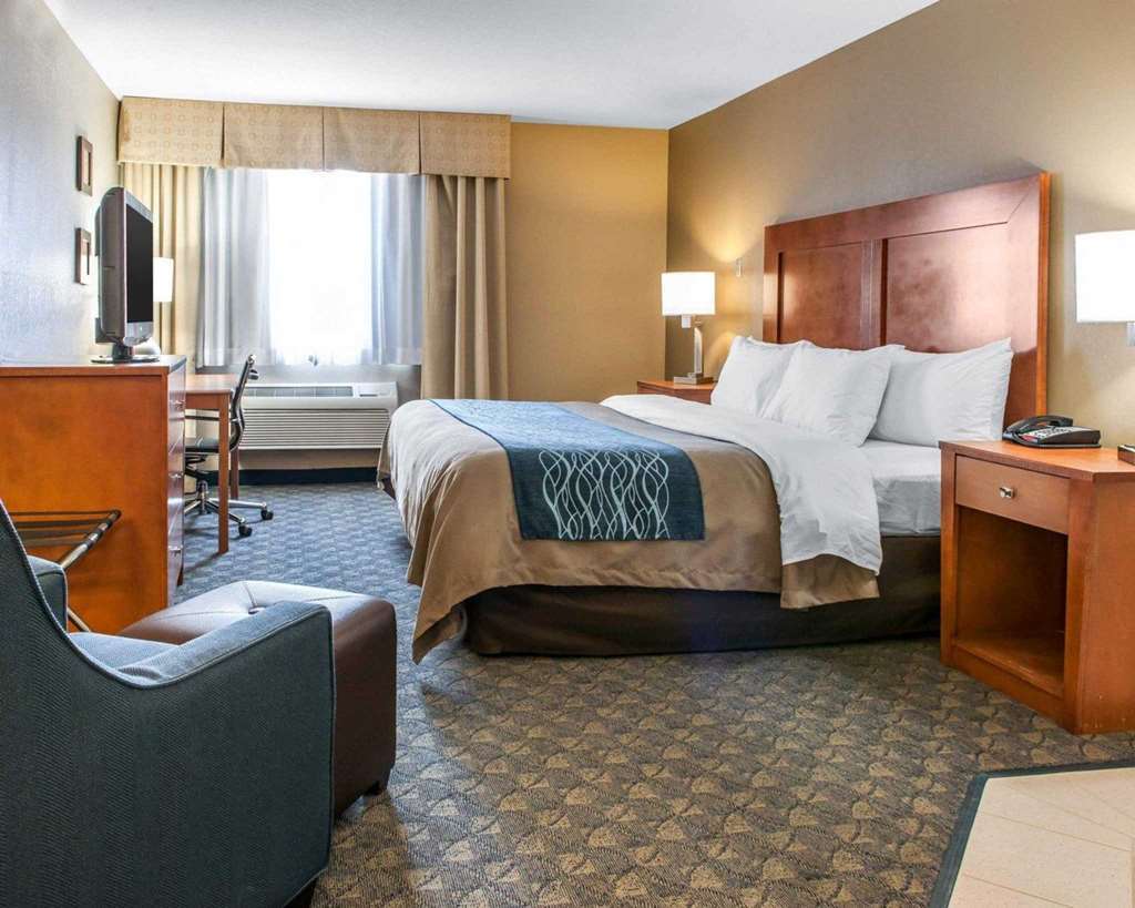 Comfort Inn & Suites Napoleon Quarto foto